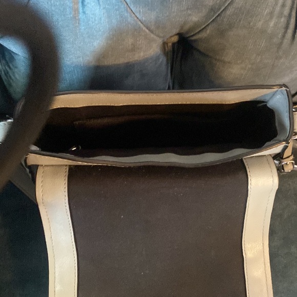 Marc Jacobs gently used handbag - Picture 4 of 5